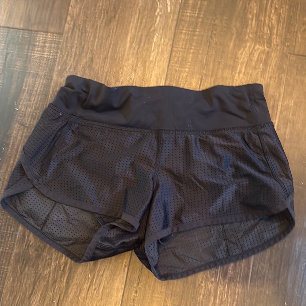 Lululemon Black Mesh Speed Ups Low Rise. Size 2